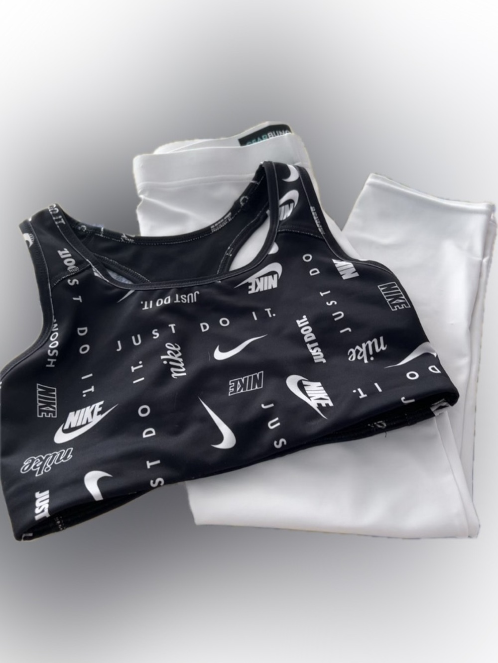Nike/Gear Bunch Workout Set NWOT Medium black and white